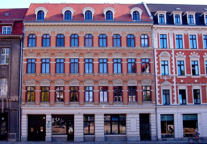 Fassade: Goldschmidtstraße 16